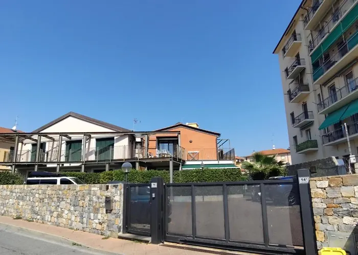 Lägenhet Casa A 300m Dal Mare Con Posto Auto *