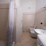 Casa A 300m Dal Mare Con Posto Auto