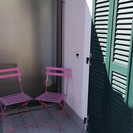 Casa A 300m Dal Mare Con Posto Auto Imperia