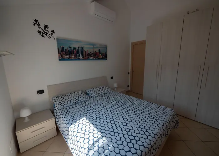 Casa A 300m Dal Mare Con Posto Auto Διαμέρισμα *