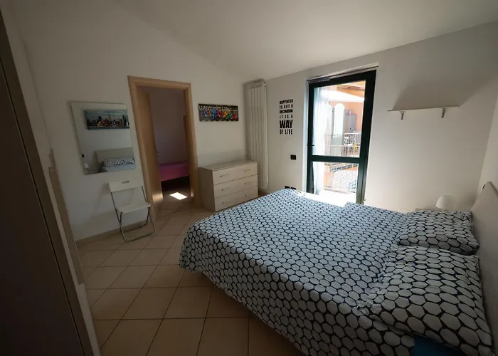 Lejlighed Casa A 300m Dal Mare Con Posto Auto Imperia